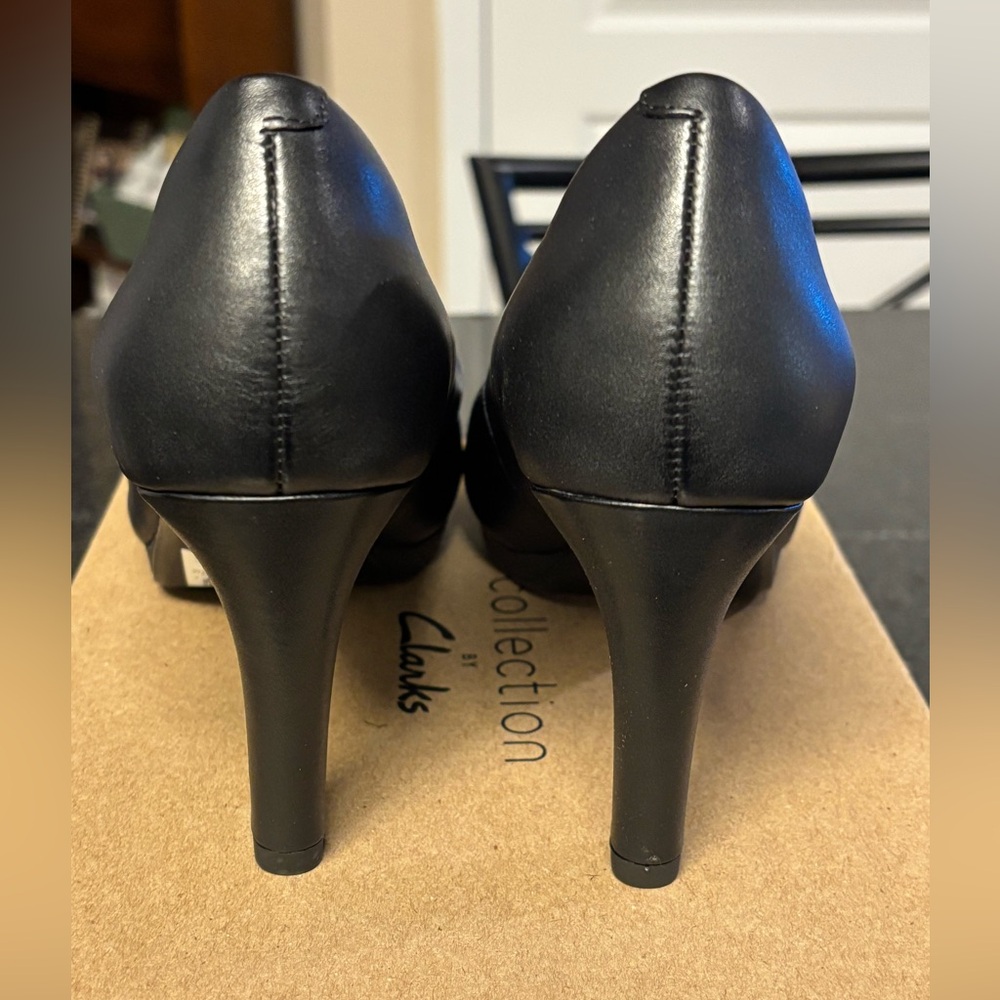 New In Box! Elegant Black Clark’s Women's Heels 👠! So Nice! 😊 - Picture 5 of 6
